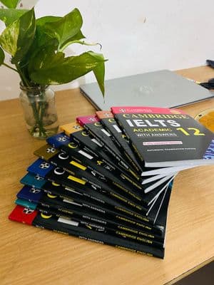 Academic Cambridge IELTS Books 10 to 20 ( 11pcs)